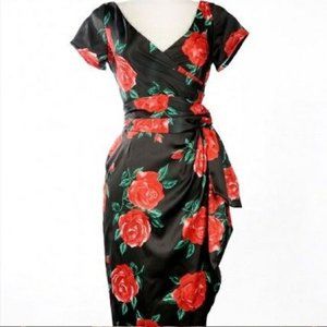 Pinup Couture Ava Dress in Spanish Roses - Medium